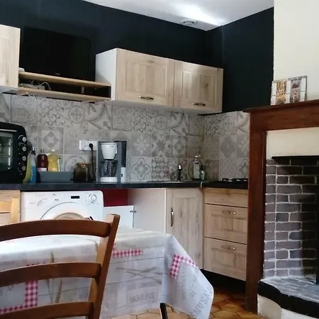 La Petite Maison Normande 펜션 Ticheville